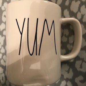 •YUM• Rae Dunn mug!